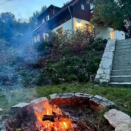 611 N.p.m. Vila Jagniątków